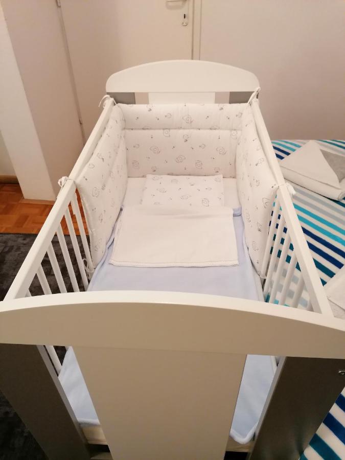 קרק Apartman-Maja-Krk מראה חיצוני תמונה