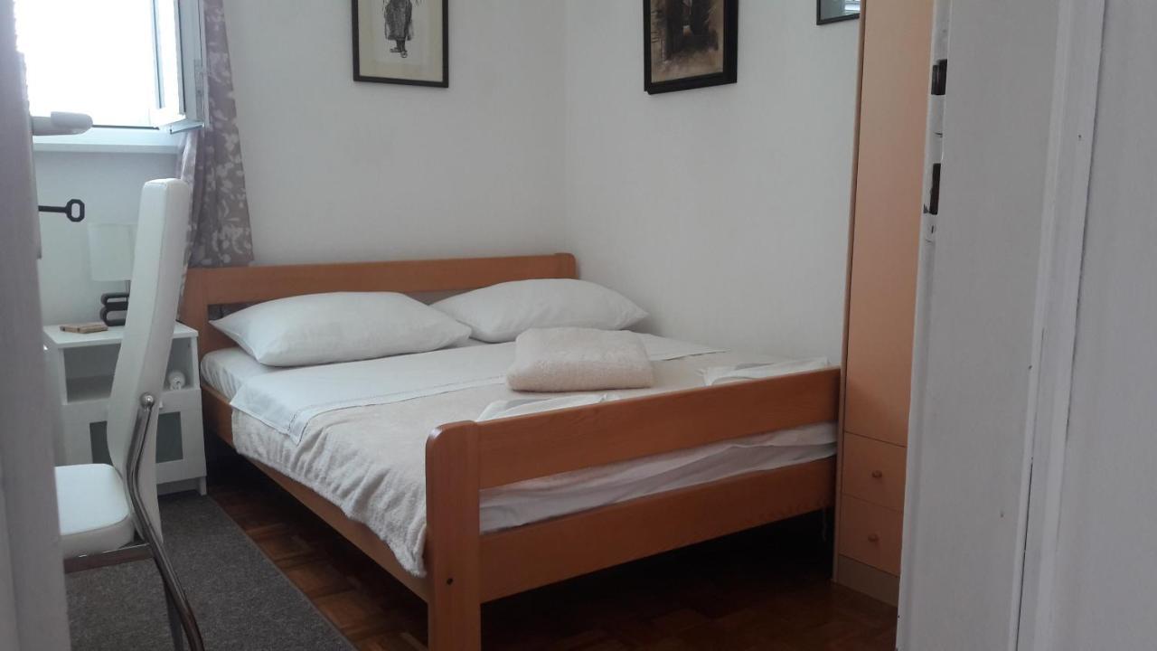 קרק Apartman-Maja-Krk מראה חיצוני תמונה