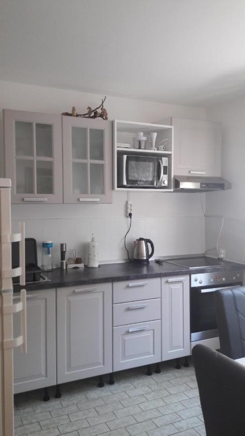 קרק Apartman-Maja-Krk מראה חיצוני תמונה
