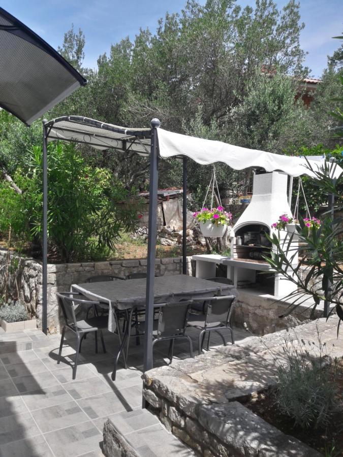 קרק Apartman-Maja-Krk מראה חיצוני תמונה